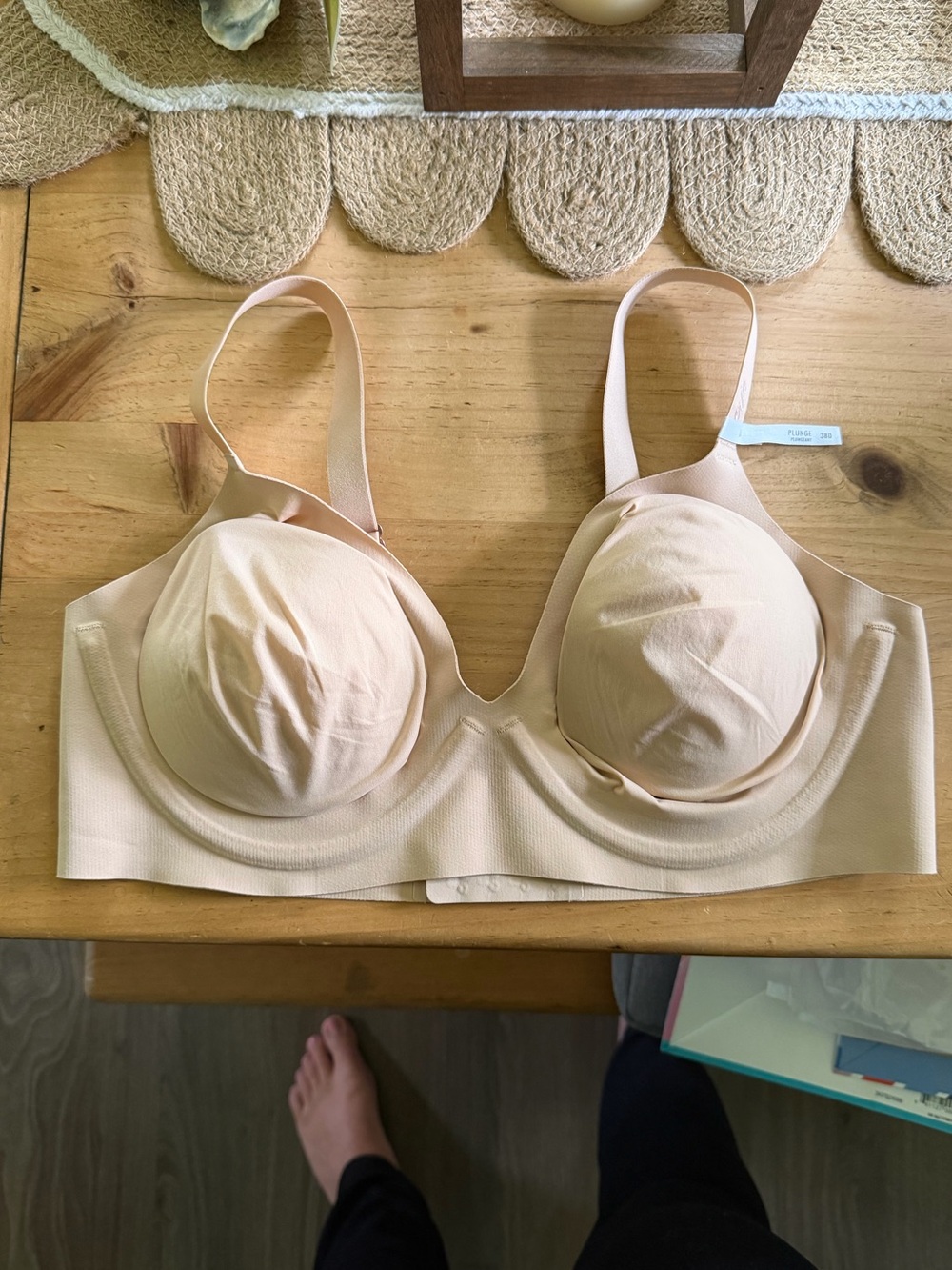 Aerie Seamless Nude Underwire Bra with Light Removable Padding